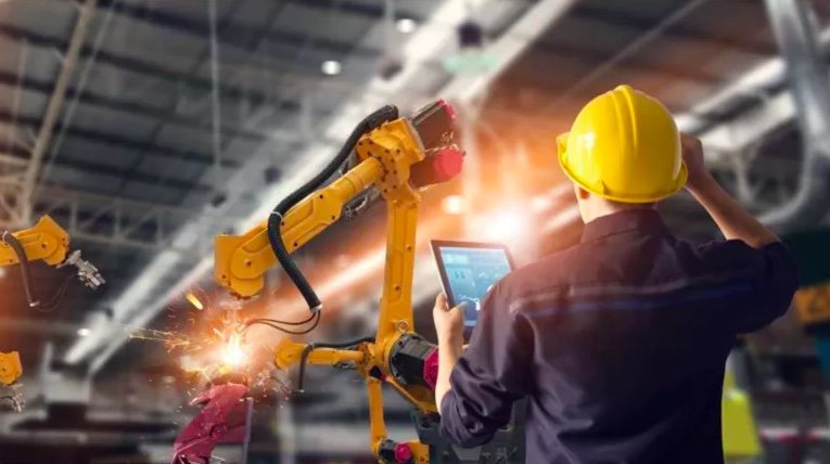 FANUC and Rockwell Automation Form Coalition to Quickly Address Manufacturing Skills Gap with Robotics and Automation Apprenticeship Programs